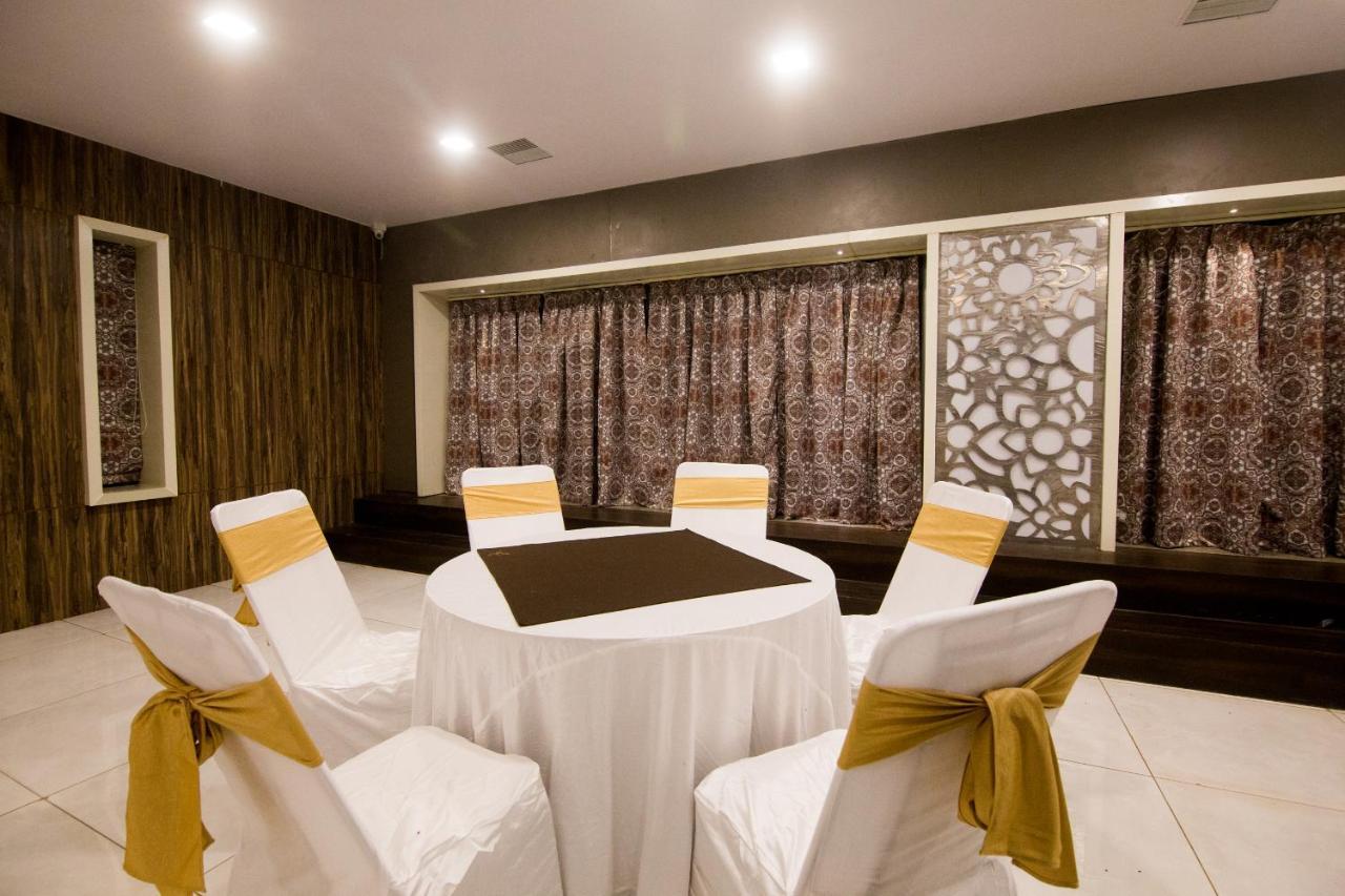 The River Front Resort Sitapur Muafi Buitenkant foto